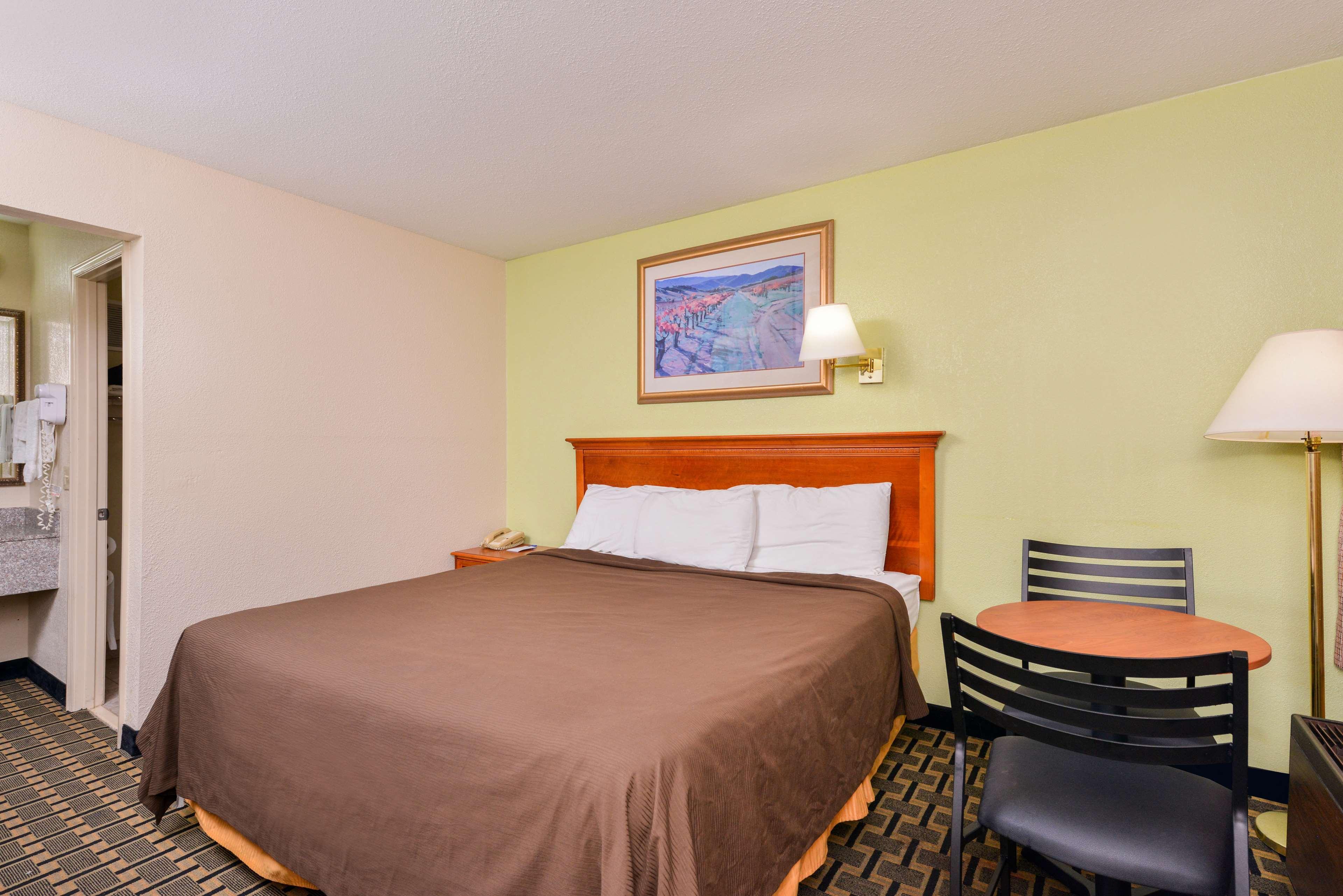 Americas Best Value Inn-Nashville/Airport South Exteriér fotografie