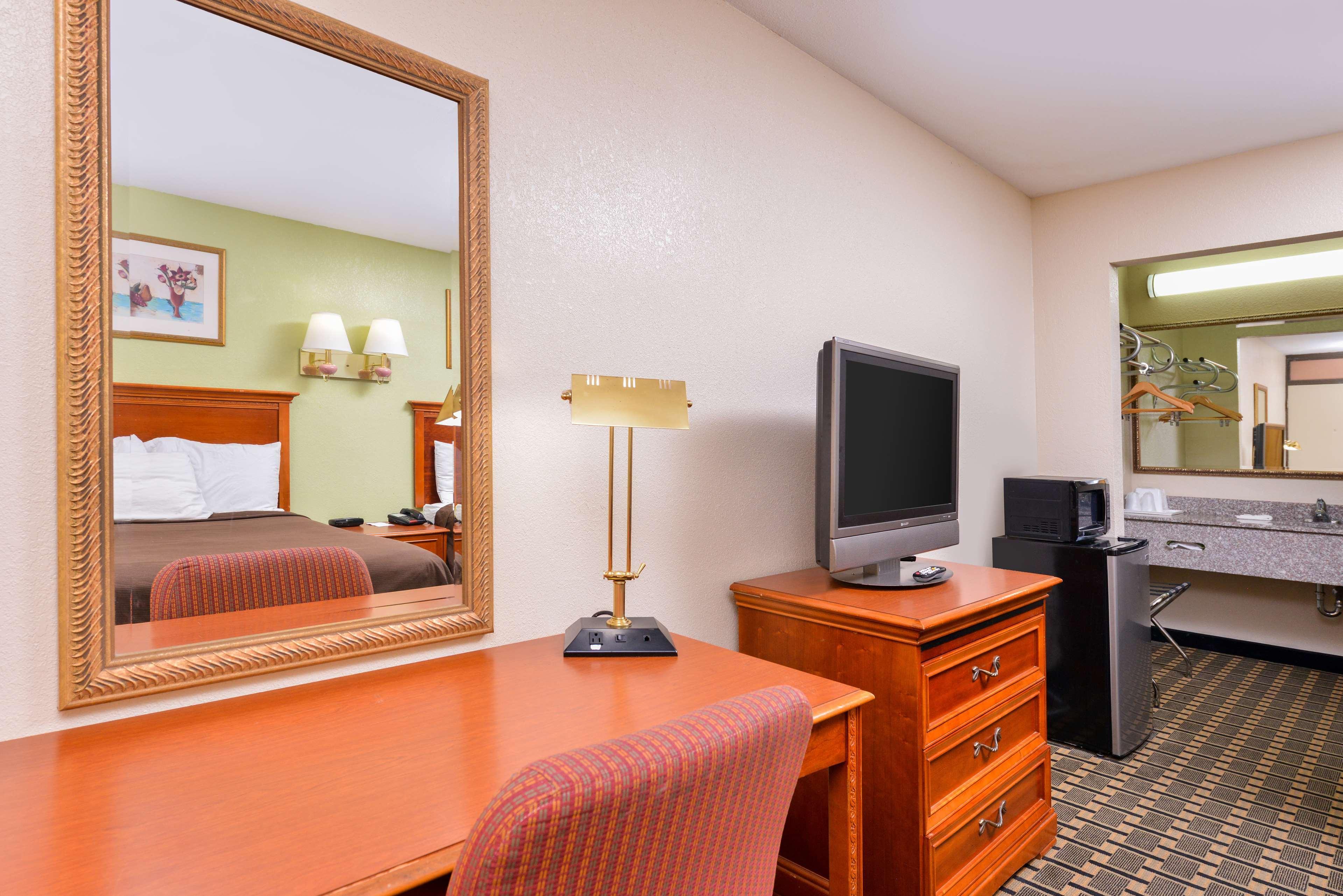 Americas Best Value Inn-Nashville/Airport South Exteriér fotografie