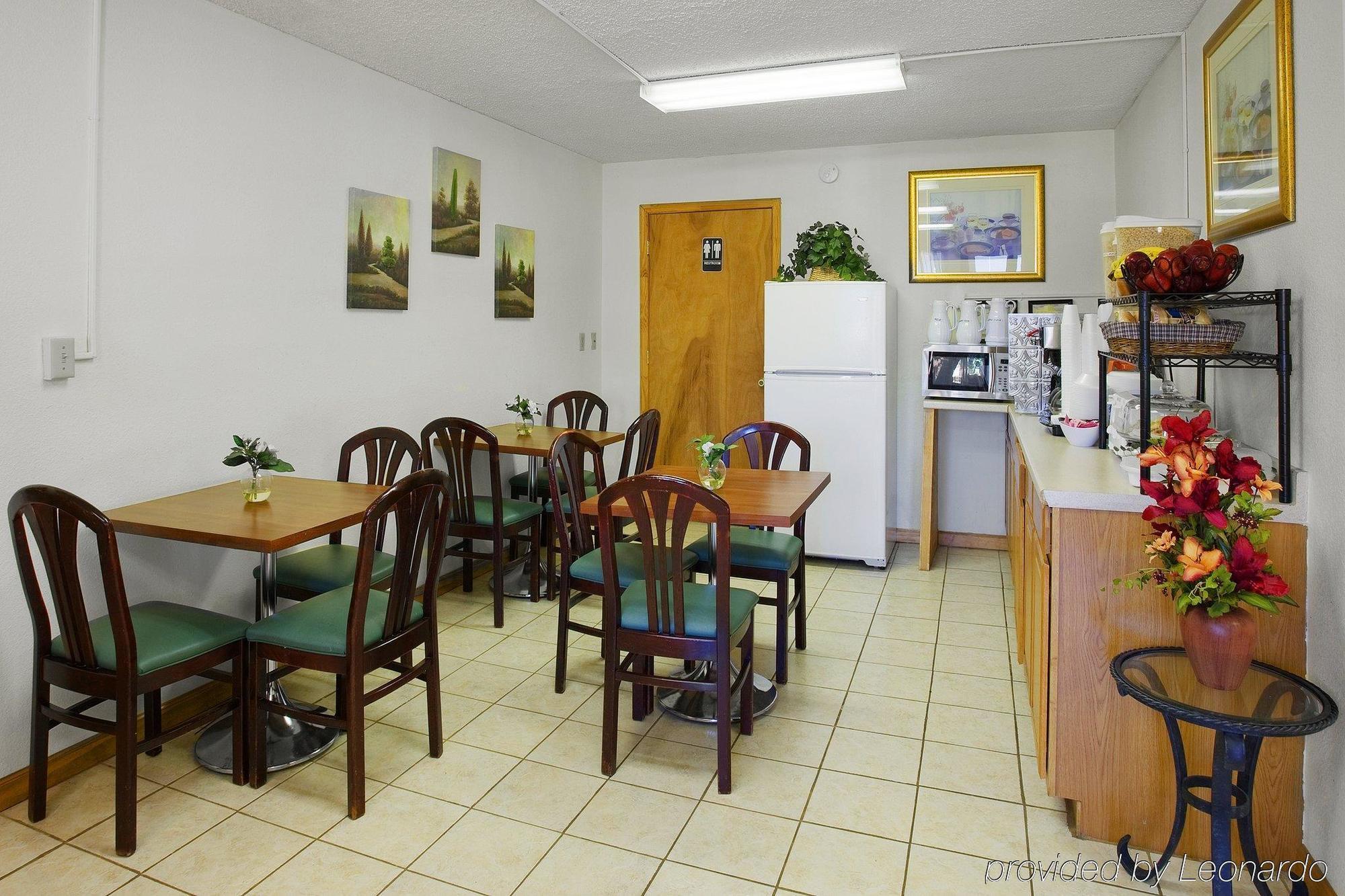 Americas Best Value Inn-Nashville/Airport South Restaurace fotografie